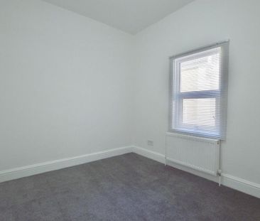 5 bedroom terraced house to rent - Photo 6