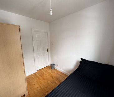 Room in a Shared House, College Road, HA9 - Photo 2