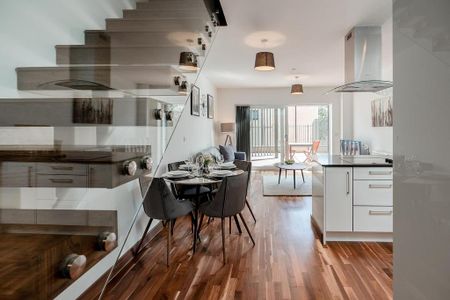 2 bedroom apartment to rent - Photo 3