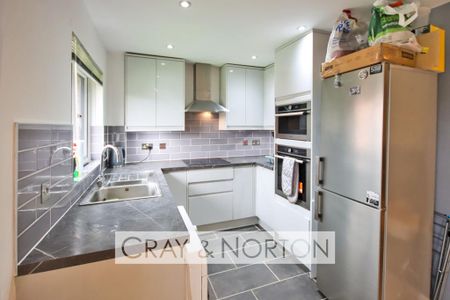 2 bedroom flat to rent - Photo 4