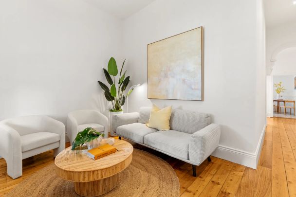 Charming Inner-City Retreat - Photo 1