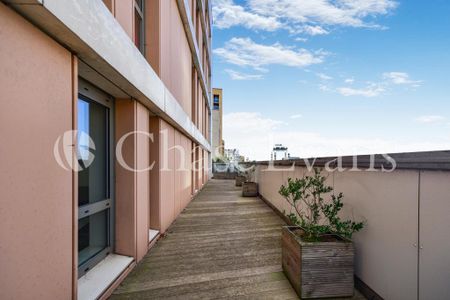 2 bedroom flat to rent - Photo 4