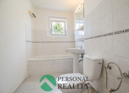 Pronájem bytu 2+1 54 m², Zahradní, Horní Slavkov - Photo 2