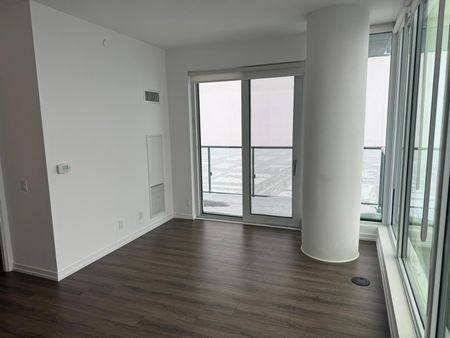 For Lease - 7890 Jane Street Unit# 4209, Vaughan, Ontario - Photo 4