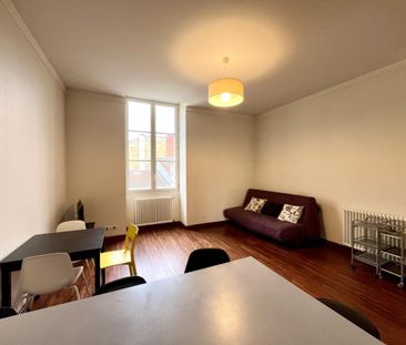 Location Appartement 4 pièces Meublé 49m² BORDEAUX 33000 - Photo 3