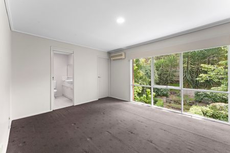 47A Winfield Road, Balwyn North VIC 3104 - Townhouse For Rent | Domain - Photo 3
