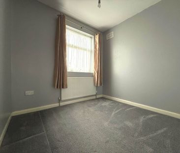 Guide Price £2,500 pcm - Available Now - Part Furnished - Photo 1
