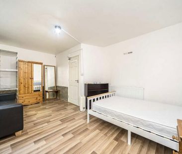 5 bedroom terraced house to rent - Photo 1