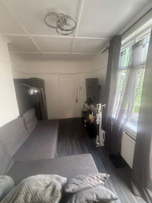 Room in a Shared House, Filton Avenue, BS7 - Photo 1