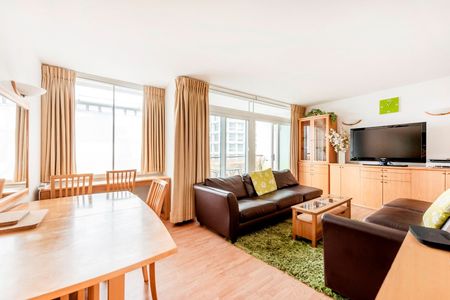 2 Bed Maisonette, St Giles High Street, WC2H - Photo 4