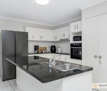 8 Thornbill Close, Kelso QLD 4815 - House For Rent | Domain - Photo 3