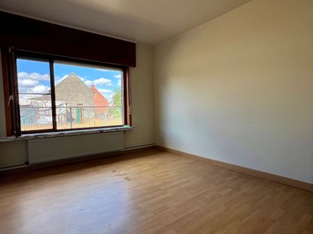 Open bebouwing met 3 slaapkamers en garage - Photo 5