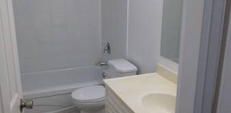 2 Bedroom Apartment - Photo 2