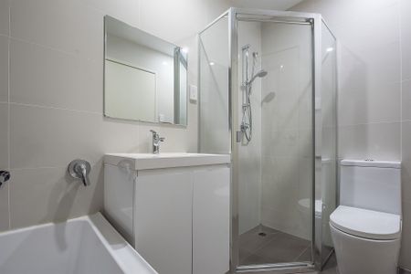 Luxury Apartment - Photo 5