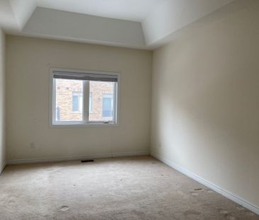 For Lease - 19 Hancock Street, Aurora, Ontario - Photo 5