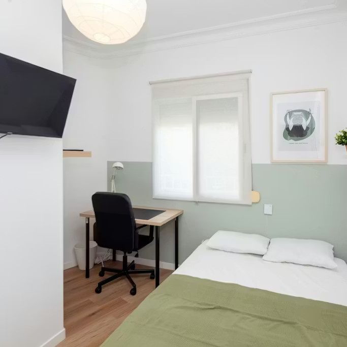 Carrer de Rodrigo de Pertegás, Valencia, Valencian Community 46023 - Photo 1