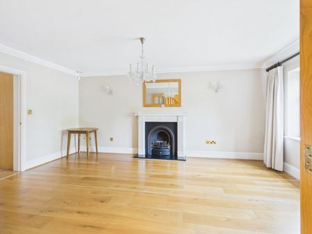 Ledborough Gate, Beaconsfield,HP9 - Photo 2