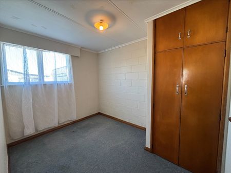 Quiet, cosy and ready for a new tenant! - Photo 2