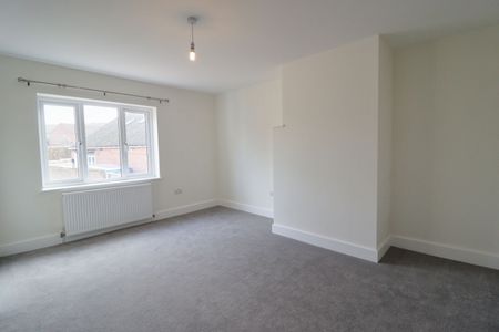 2 bedroom flat to rent, - Photo 3