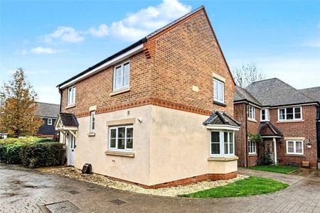 Starlings Roost, Bracknell, Berkshire, RG12 - Photo 2