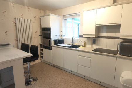 Blackbird Drive, BURY ST. EDMUNDS - Photo 5