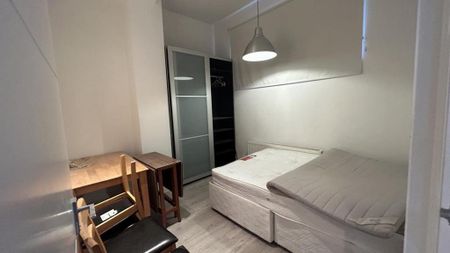 3 bedroom apartment to rent - Photo 3
