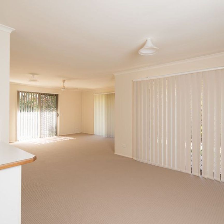 9 Seafoam Close, 4227, Varsity Lakes Qld - Photo 1