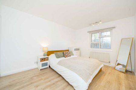 Ellesmere Road, W4, London - Photo 2