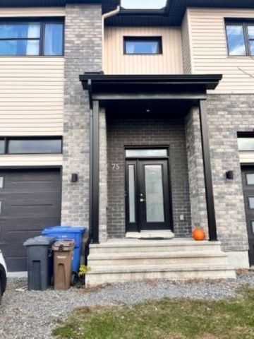 Maison à étages à louer - Gatineau (Gatineau) (Des Fleurs,Rémi Berthiaume,Cheval Blanc) Maison à étages à louer - Gatineau (Gatineau) (Des Fleurs,Rémi Berthiaume,Cheval Blanc) - Photo 2