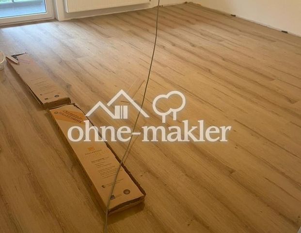 Erstbezug nach Sanierung: Stilvolle 2-Zimmer-Wohnung mit 2 Balkonen im Herzen von Baden-Baden - Foto 1