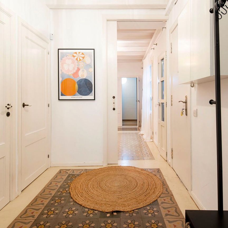 Piso de alquiler en Salomó Ben Adret, Barri Gòtic - Photo 1