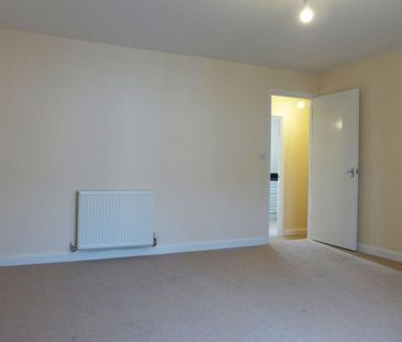 Quarry Bank, Brierley Hill, DY5 - Photo 5