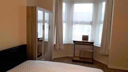 5 bedroom house share to rent - Photo 4
