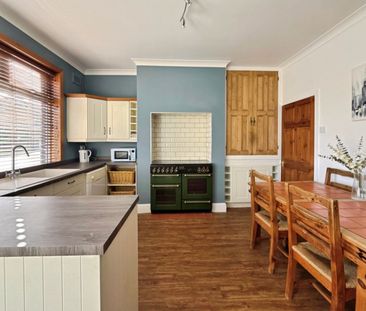 3 bedroom House To Let - Photo 2