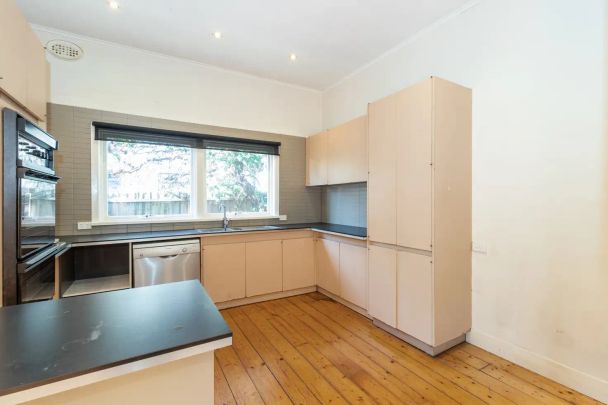 33a Sheridan Avenue, Frankston VIC 3199 - Photo 1