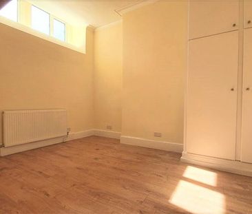 Ground floor flat to rent - Photo 1