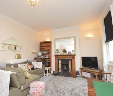 2 bedroom maisonette to rent - Photo 3