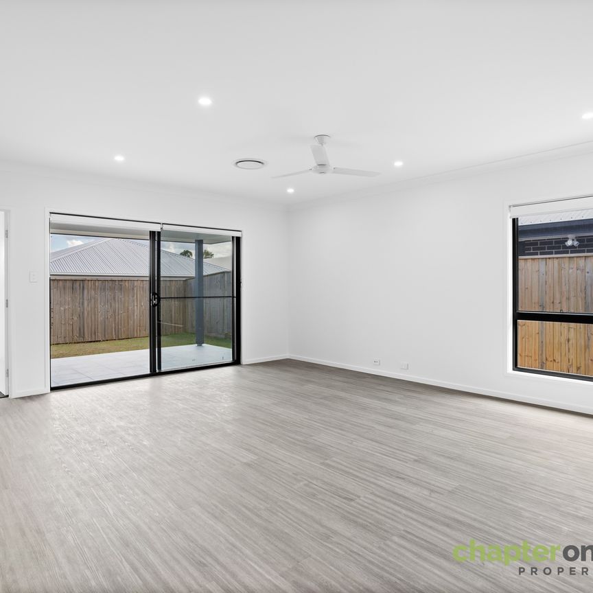 8 Ferris Avenue, Park Ridge QLD 4125 - House For Rent | Domain - Photo 1