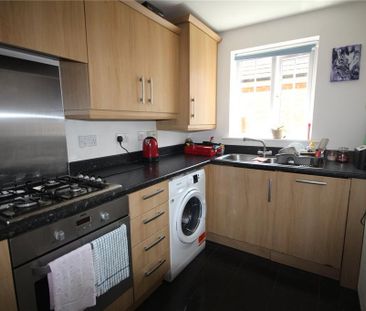 3 bedroom semi-detached house to rent - Photo 4