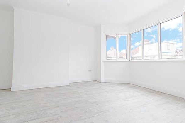 4 bedroom semi-detached house to rent - Photo 1