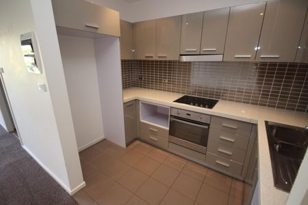 12/12 Towns Crescent, Turner ACT 2612 - Apartment For Rent | Domain - Photo 5