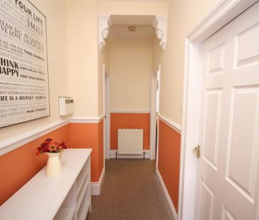 2 bedroom Detached house to rent in Hyde Terrace, South Gosforth, N... - Photo 4