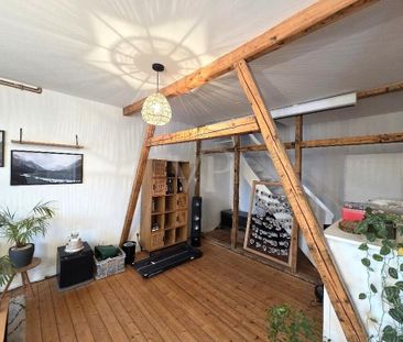 Gemütliche Wohnung mit Flair in sanierter Altbauvilla! - Photo 3