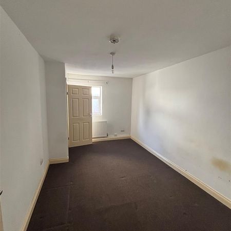 2 Beds - Apartment - - Photo 3