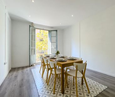 Very bright double room in Barcelona - Photo 4