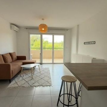 Location Appartement 2 pièces 45m² LE MUY 83490 - Photo 1