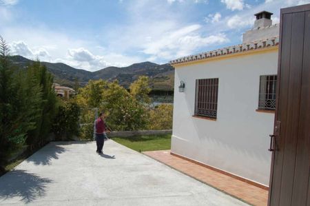 Detached cortijo for winter rental in NERJA - Photo 4