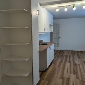 2 1/2 logement à la campagne - Photo 2