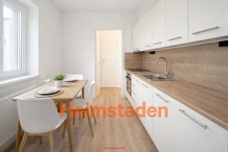 Pronájem bytu 2+1 58 m - Fotografie 3