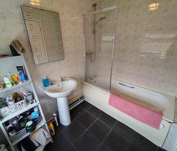 6 bedroom house to rent - Photo 1